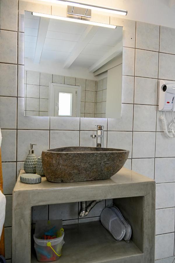 Tínos Kleris Apartments 8 מראה חיצוני תמונה